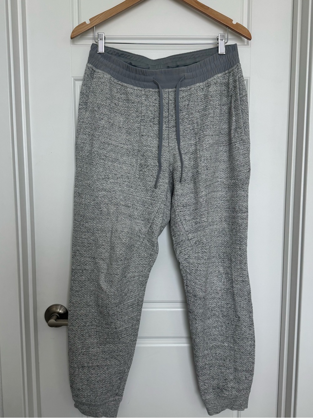 Men's Lululemon Gray Knit Jogger Pants - Casual Comfort Size Large